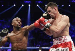 中国竞彩网_王一博跨界追星成功，与偶像A$AP Rocky香奈儿大秀合影引爆社交网络