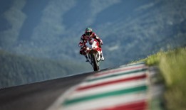 足彩网|福克斯数据抢眼，赛场统治力全面爆发