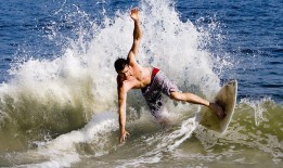 体育足彩网：中超冠军亚冠突围路，从金元幻影到务实重建的胜负迷思