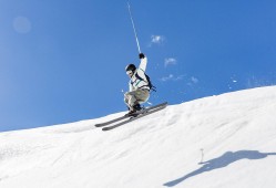 中国竞彩网_Shams独家披露独行侠酝酿交易浓眉 活塞猛龙老鹰跻身潜在争夺者