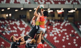 足彩网：雷霆队社媒展示球员与球迷签名互动，热情浪潮点燃NBA社区